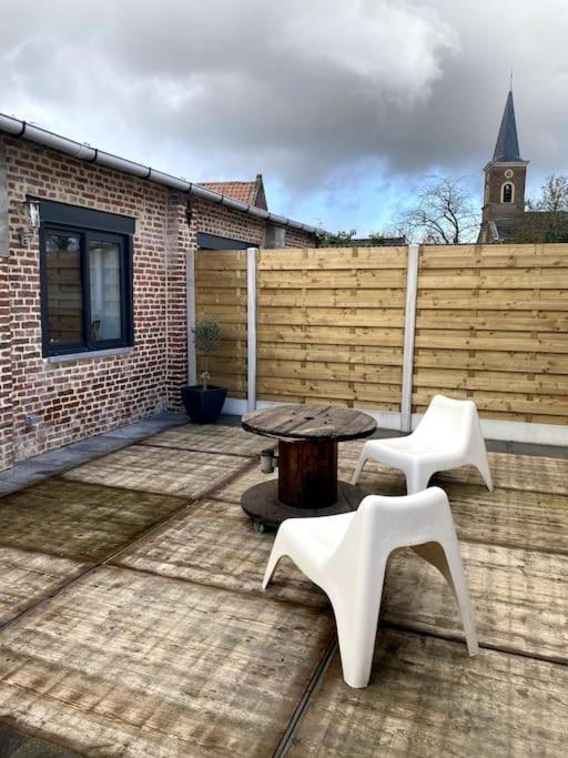 Entre Ville Et Campagne Appartement Cosy Avec Parking Et Terrasse Wood Coutiches Екстер'єр фото