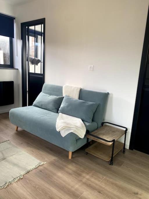 Entre Ville Et Campagne Appartement Cosy Avec Parking Et Terrasse Wood Coutiches Екстер'єр фото